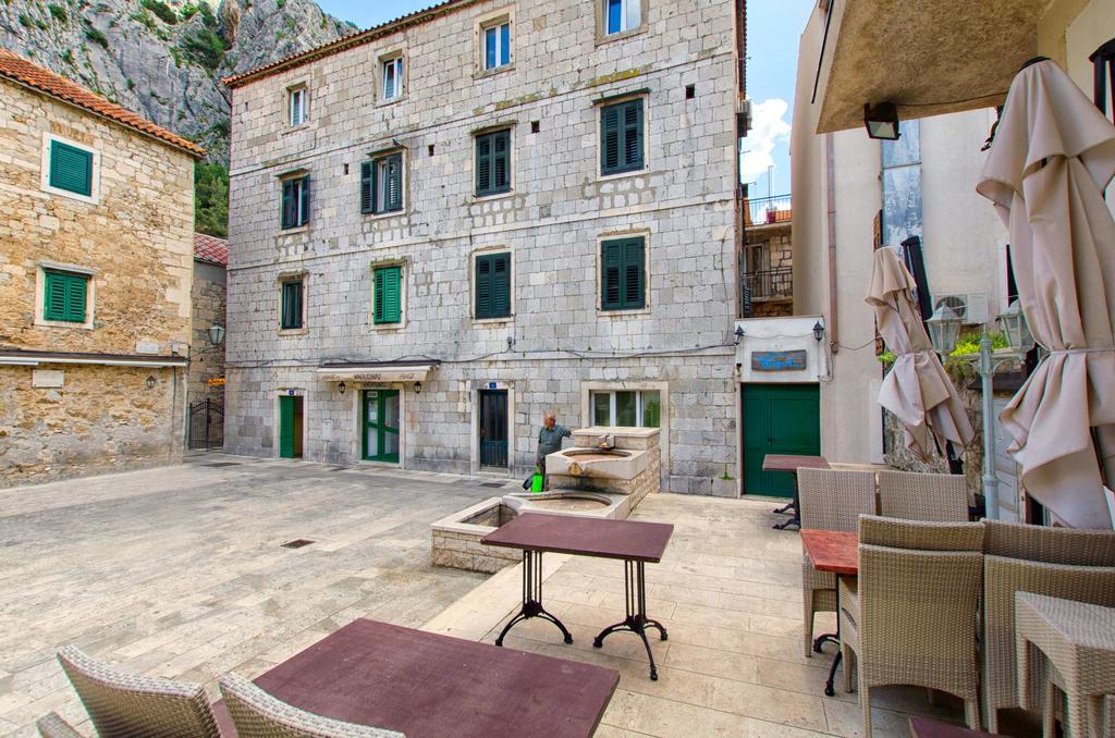 Apartment Mandic Omiš Buitenkant foto