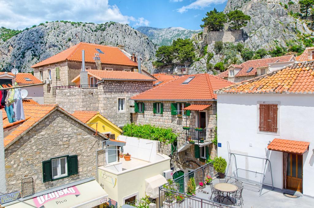 Apartment Mandic Omiš Buitenkant foto